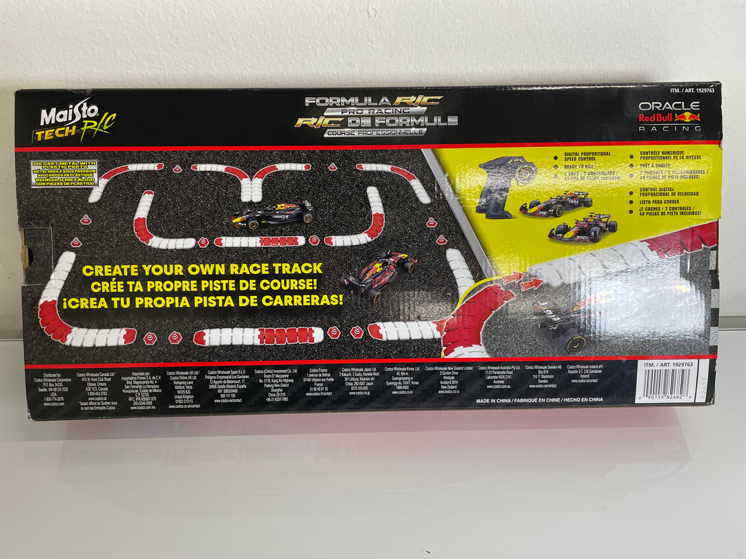 Maisto Tech RC- Oracle Red Bull Racing Cars with Track