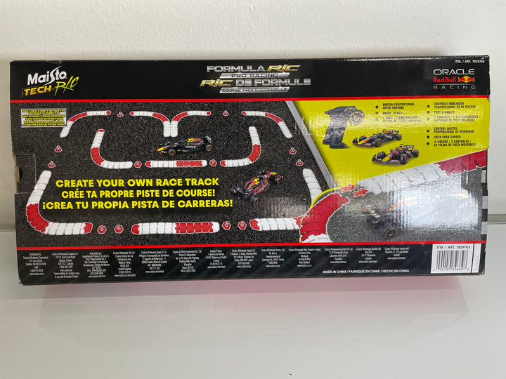 Maisto Tech RC- Oracle Red Bull Racing Cars with Track