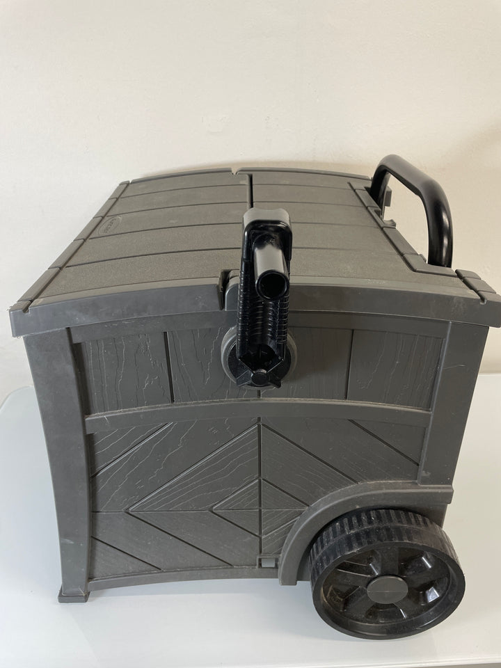 Suncast Smart Tube Hose Hideaway with Brass Connections