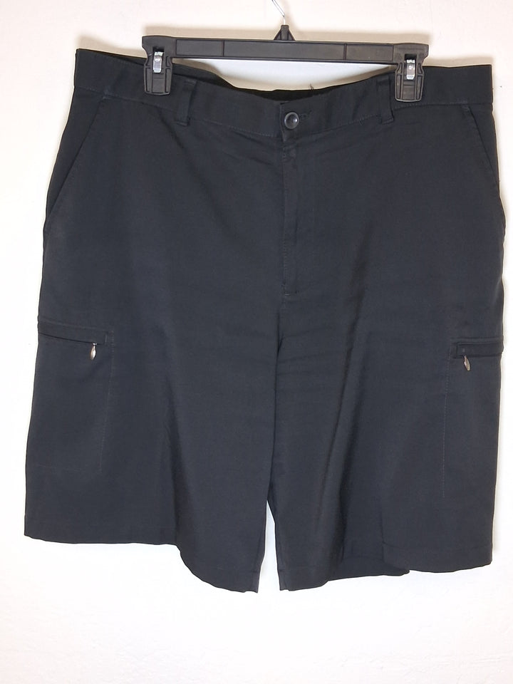 IZOD - golf shorts