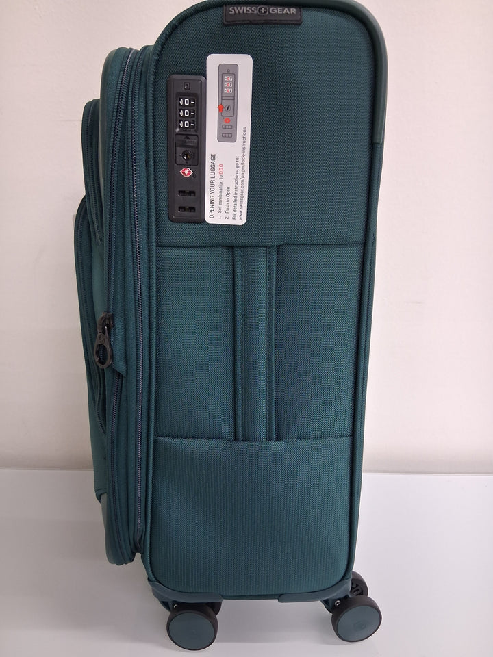 Swiss+Gear 8239 Carry-on Softside Spinner - 20inch