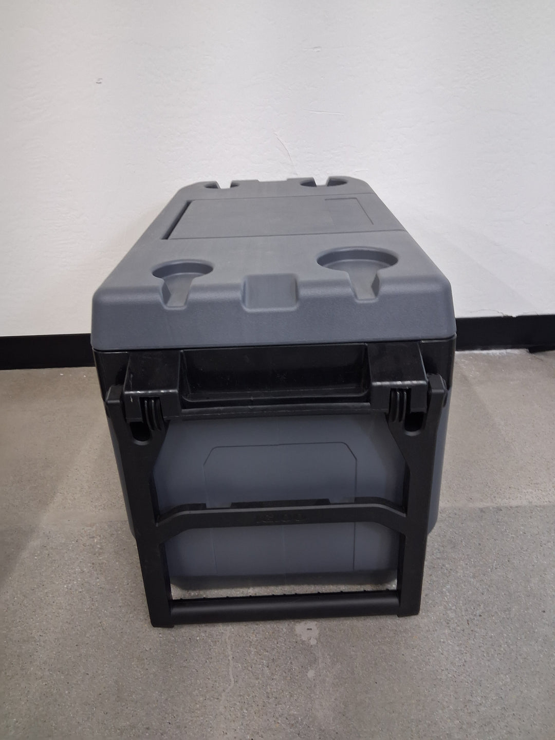 Igloo 90-quart MaxCold Cooler