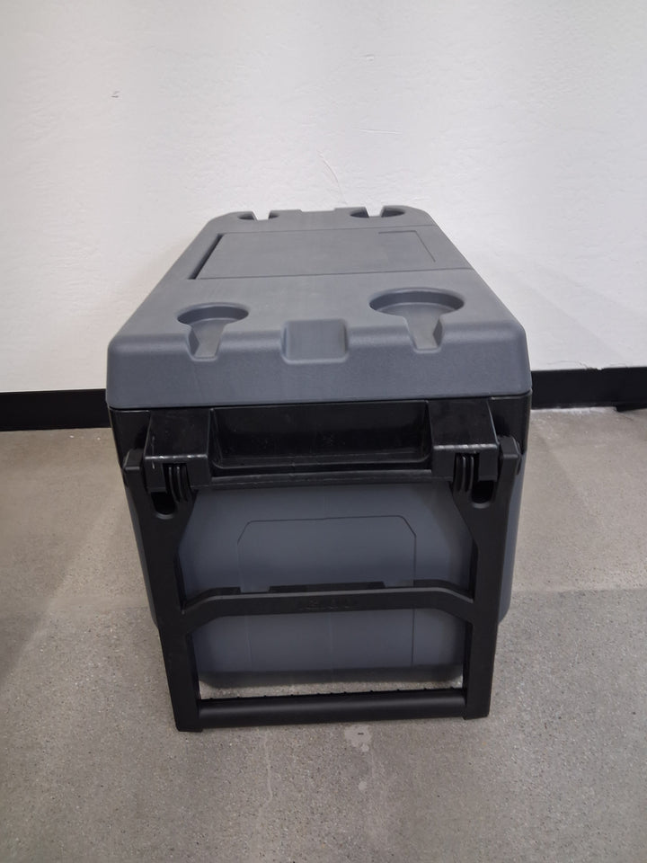 Igloo 90-quart MaxCold Cooler