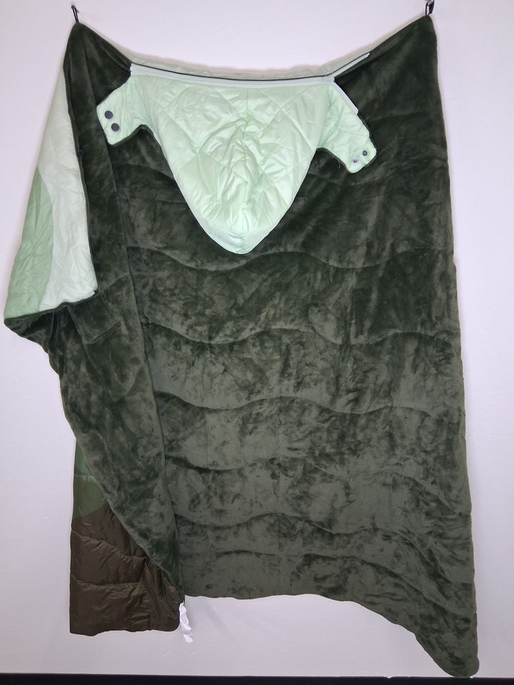 Below Zero - wearable blanket