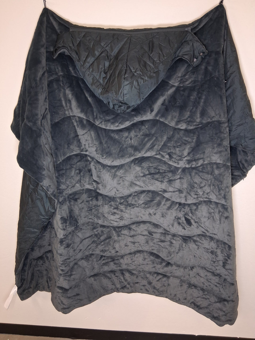 Below Zero - wearable blanket